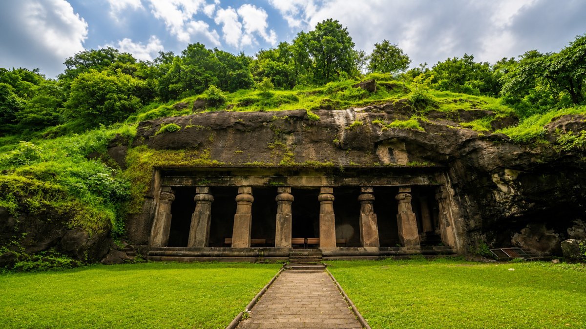 Mumbai - Elephanta Caves: A Regal Excursion into India’s Ancient Artistry